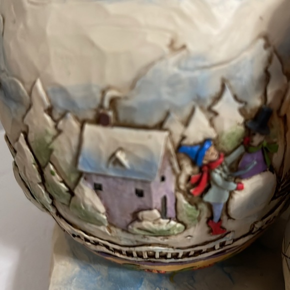 JIM SHORE Heartwood Creek “Warm Hearts On Frosty Days” - Picture 9 of 12